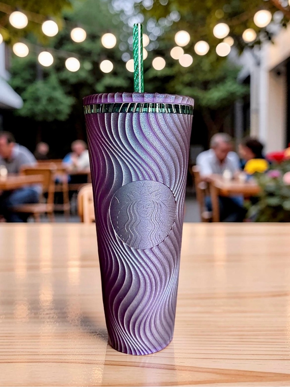 💯 STARBUCKS 24oz. Textured Swirl Iridescent Purple Tumbler 2025 / NWT